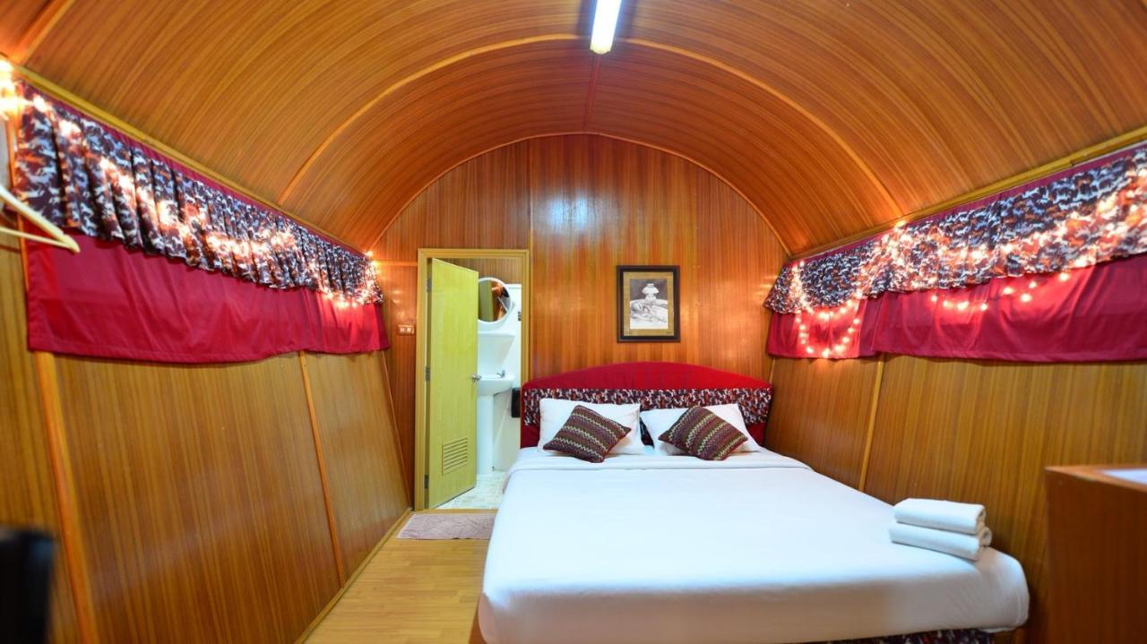 Thongsomboon Club Hotel Пакчонг Экстерьер фото